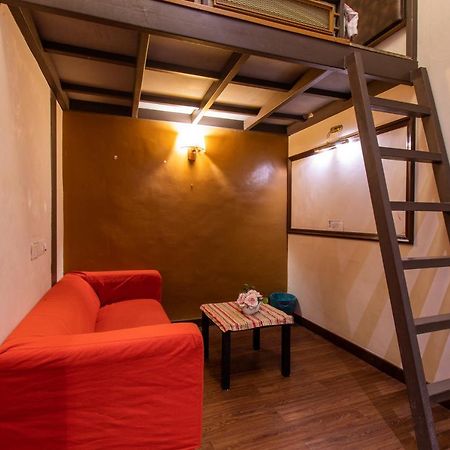 Hostel Travel Hub Highstreet Kuala Lumpur Exterior foto