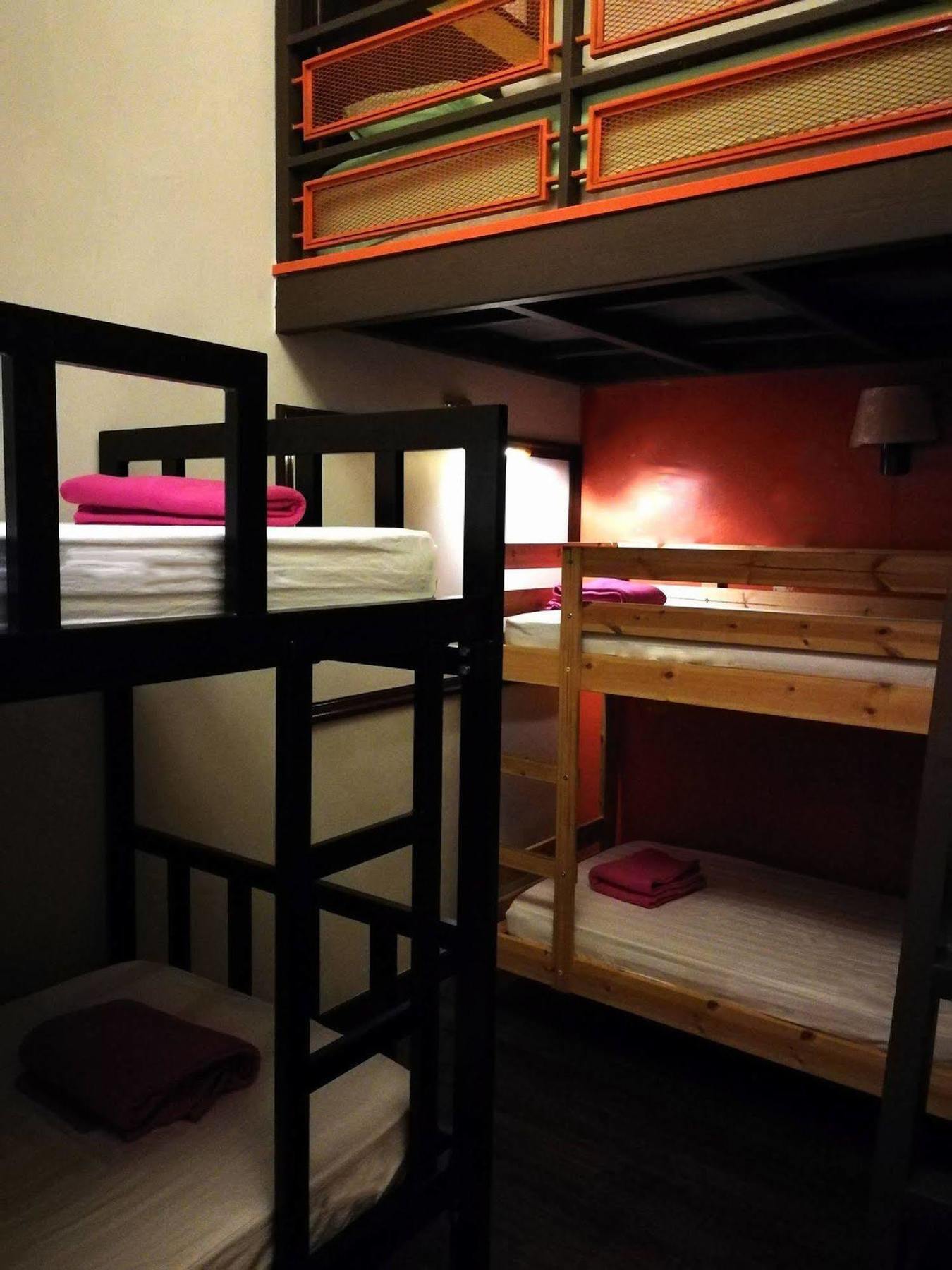 Hostel Travel Hub Highstreet Kuala Lumpur Exterior foto